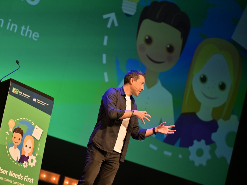 Keynote van Oleg Olovynko bij de User Needs First Conference 2025