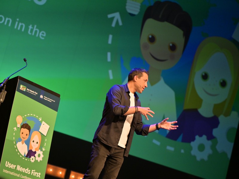 Keynote van Oleg Olovynko bij de User Needs First Conference 2025